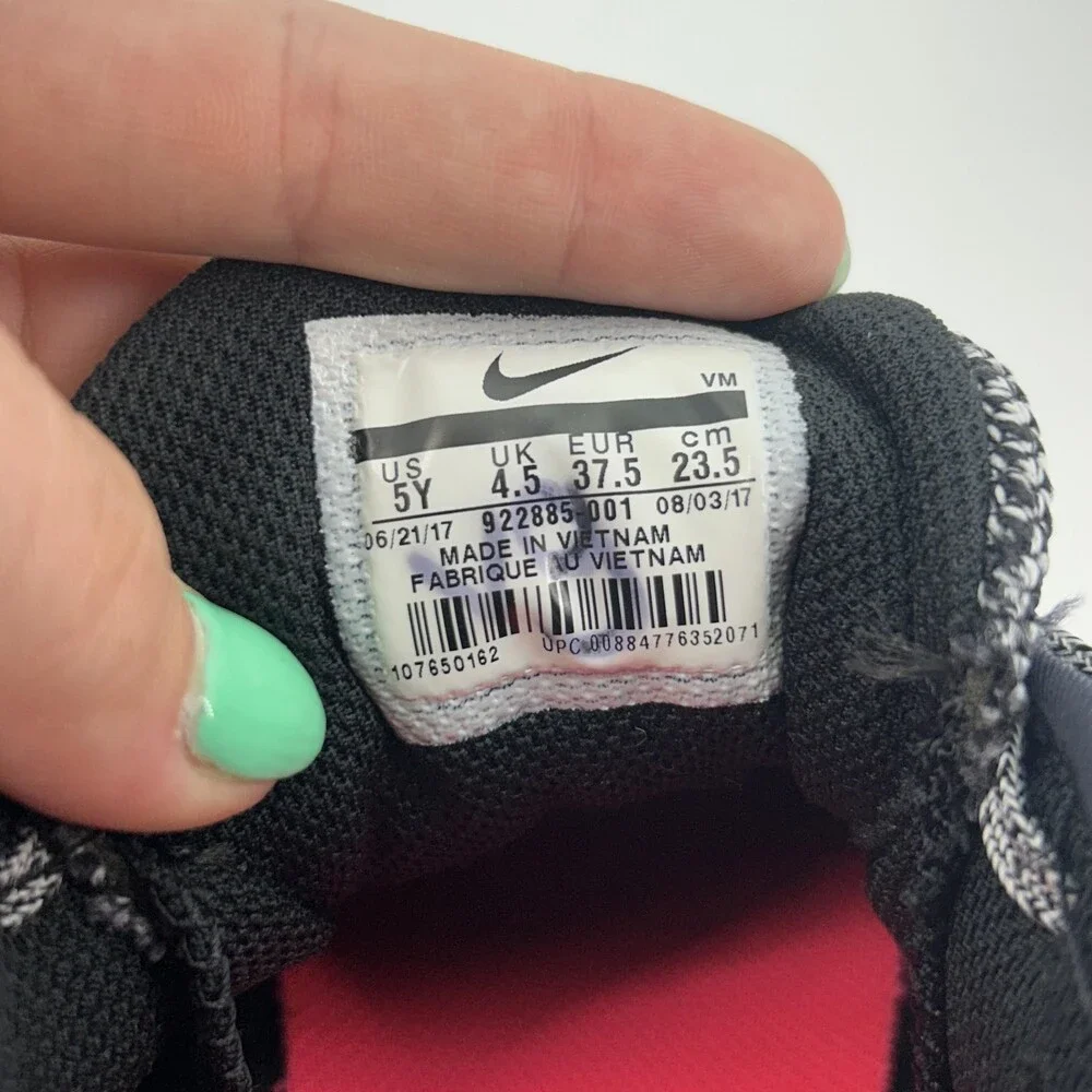 Nike Air Max Sequent 3 Shoes Youth Size 5Y Black Pink Running Sneaker 922885-001